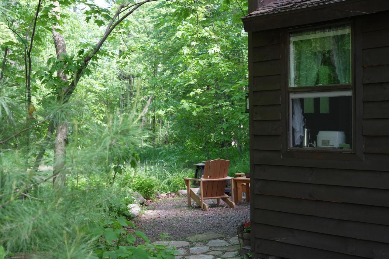 Vintage Wild West Tiny Hotel In The Woods! Pine City Exterior foto