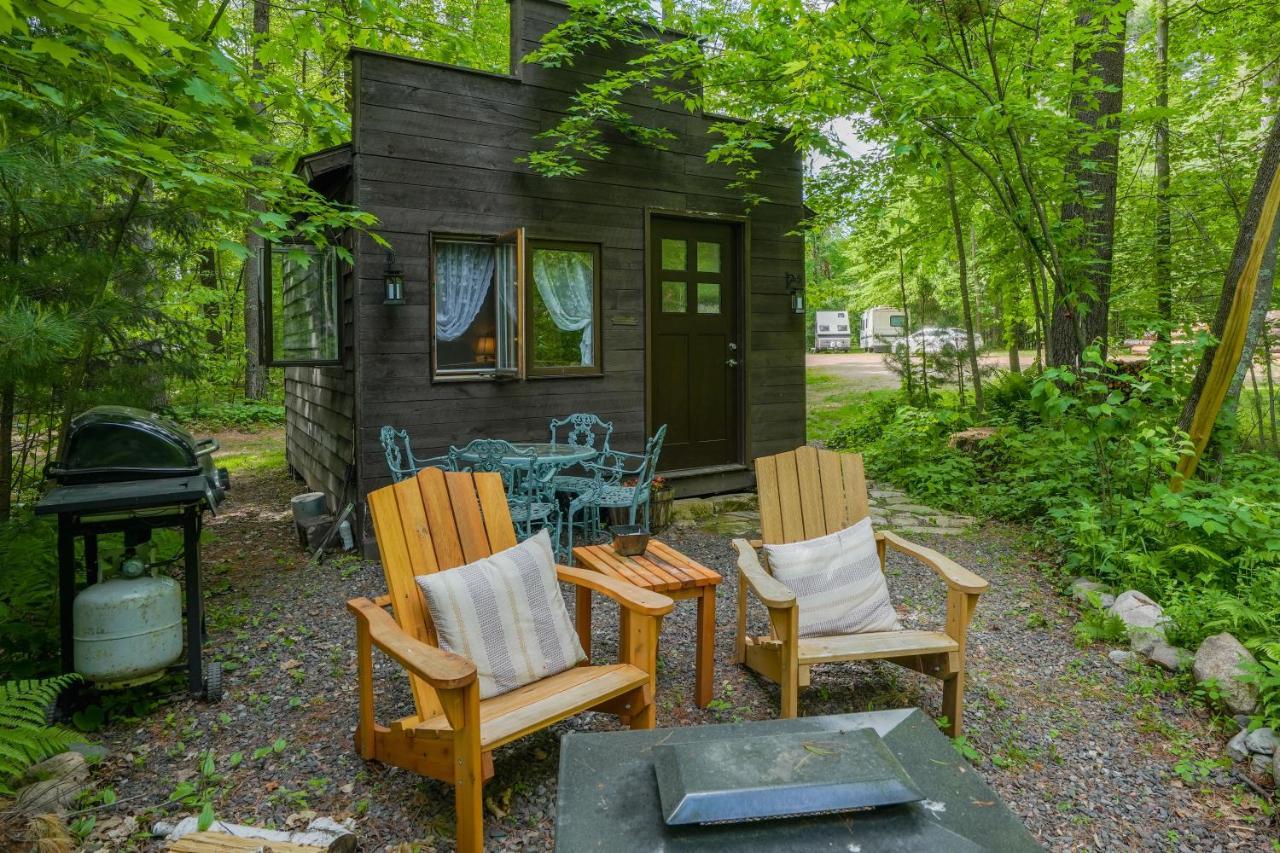 Vintage Wild West Tiny Hotel In The Woods! Pine City Exterior foto